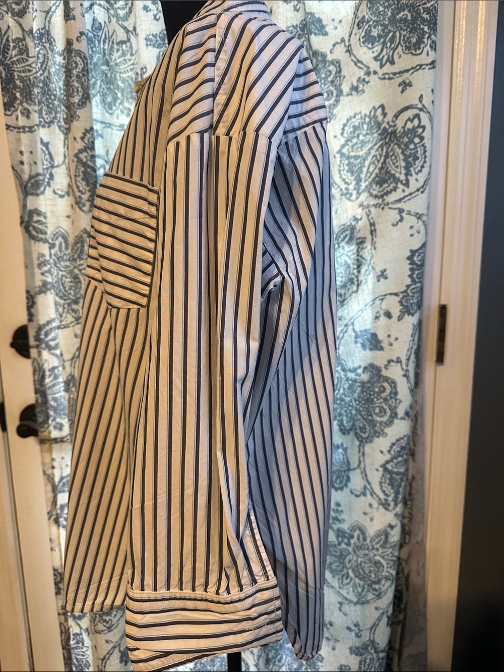Anthropologie Striped Button-Down Shirt in White and Navy - Picture 3 of 7